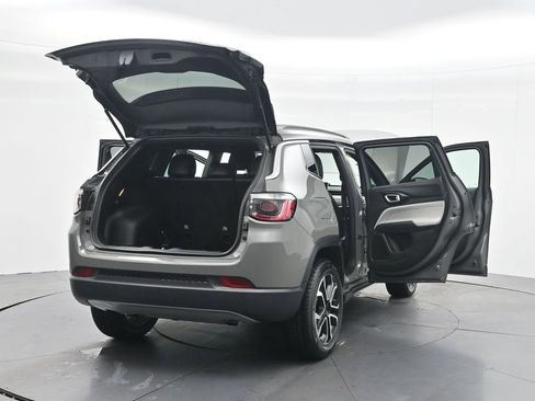 Used 2024 Jeep Compass Limited AWD/4WD image 43