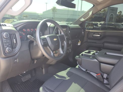 Used 2025 Chevrolet Silverado 1500 Custom AWD/4WD image 11