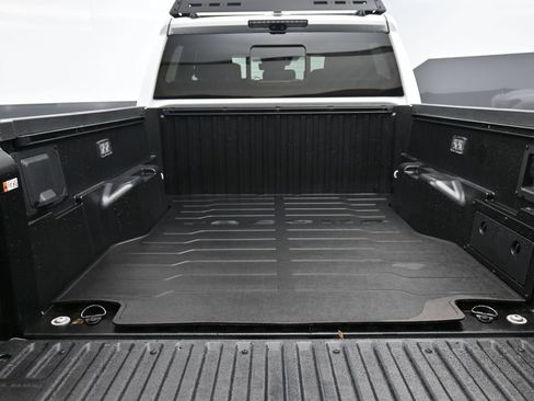 Certified 2024 Toyota Tacoma TRD Off-Road w/ TRD Off Road Premium Package AWD/4WD image 22