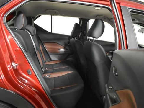 Used 2022 Nissan Kicks SR FWD image 30