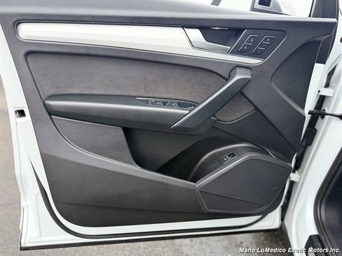 Used 2021 Audi SQ5 Premium image 27