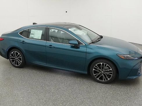 New 2026 Toyota Camry XLE image 12