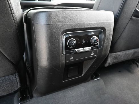 Used 2021 Chevrolet Suburban RST RWD image 14