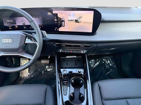 New 2026 Audi Q3 quattro 2.0T AWD/4WD image 18