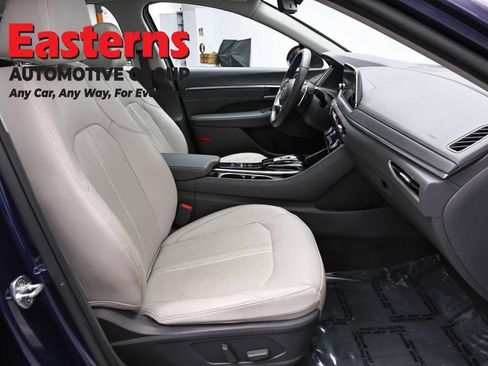 Used 2021 Hyundai Sonata Limited w/ Winter Weather Package FWD image 25