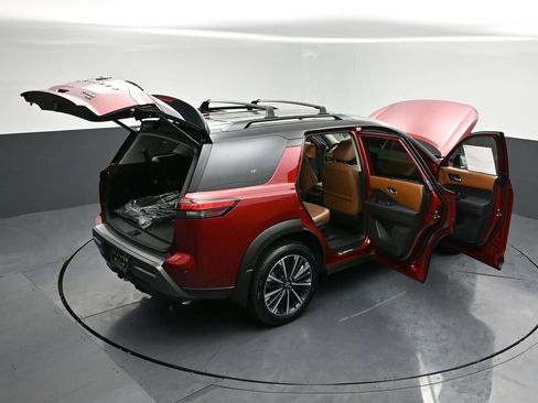 New 2026 Nissan Pathfinder Platinum image 37