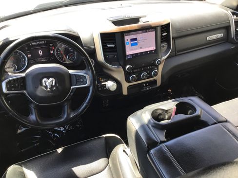 Used 2022 RAM 1500 Laramie AWD/4WD image 11