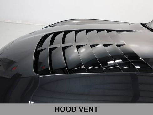 Used 2022 Ford Mustang Shelby GT500 w/ Technology Package image 42