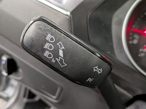 Used 2019 Volkswagen Tiguan SE w/ Panoramic Sunroof Package image 21