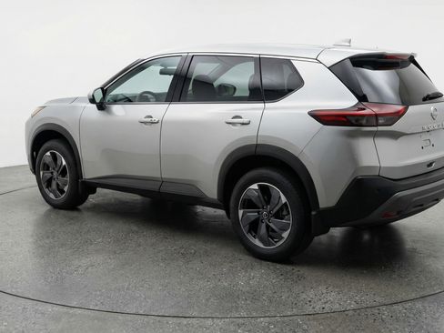 Used 2025 Nissan Rogue SV FWD image 6