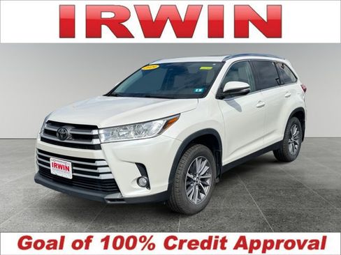 Used 2019 Toyota Highlander XLE AWD/4WD image 1
