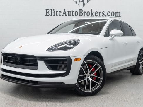 Used 2024 Porsche Macan S AWD/4WD image 57