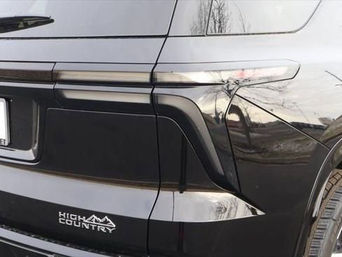 New 2026 Chevrolet Traverse High Country image 7