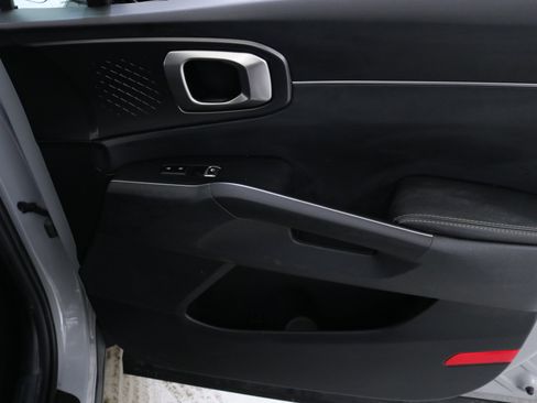 Used 2024 Kia Sorento S w/ Panoramic Sunroof Package image 33