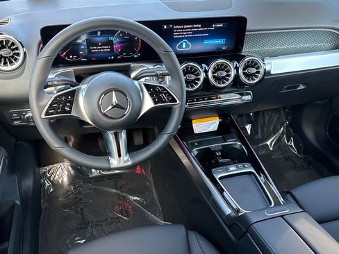 New 2026 Mercedes-Benz GLB 250 image 22