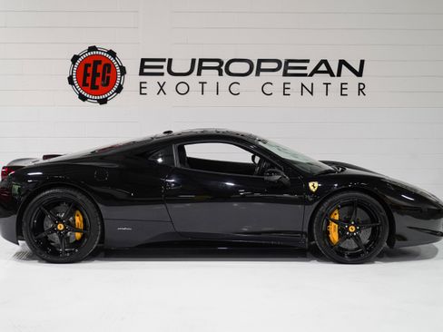 Used 2011 Ferrari 458 Italia Coupe RWD image 6
