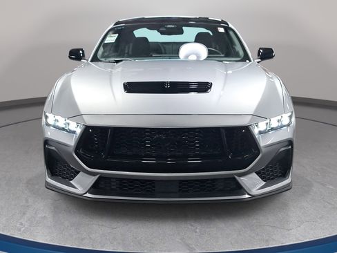 Used 2024 Ford Mustang GT RWD image 2