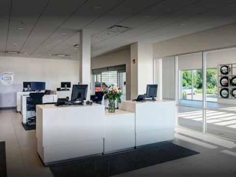 Certified 2023 Volvo XC90 B6 Plus image 7