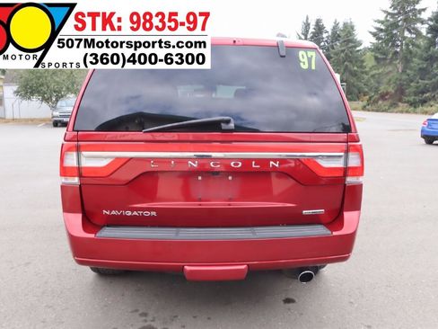Used 2015 Lincoln Navigator 4WD w/ Equipment Group 101A Reserve image 6