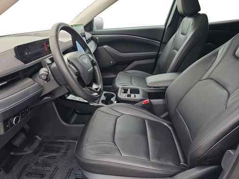 Used 2025 Ford Mustang Mach-E Premium RWD image 12