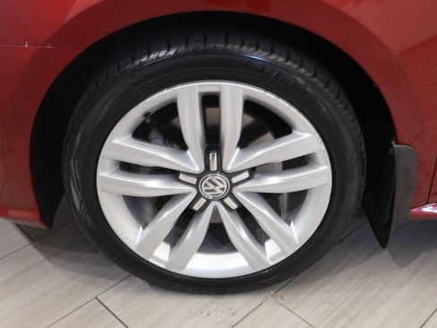 Used 2016 Volkswagen Passat 1.8T SEL Premium FWD image 10
