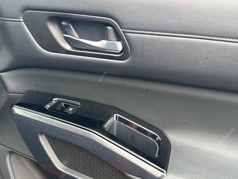 Used 2023 Nissan Pathfinder SL w/ SL Premium Package image 23