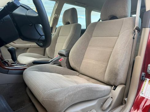 Used 2004 Subaru Outback Wagon AWD/4WD image 10