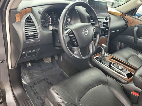 Used 2024 Nissan Armada SL image 12
