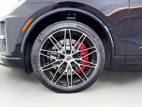 New 2025 Porsche Macan Turbo Electric image 24