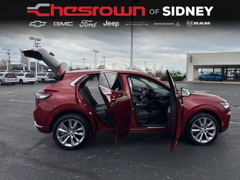 Used 2023 Buick Envision Avenir image 18