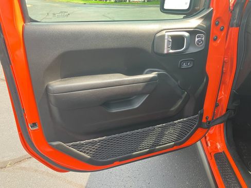 Used 2023 Jeep Wrangler Sport AWD/4WD image 11