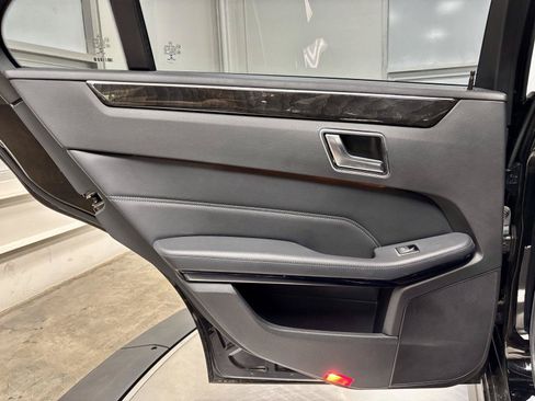 Used 2015 Mercedes-Benz E 350 Sedan image 18
