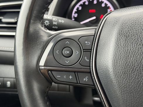 Used 2024 Toyota Camry SE image 21