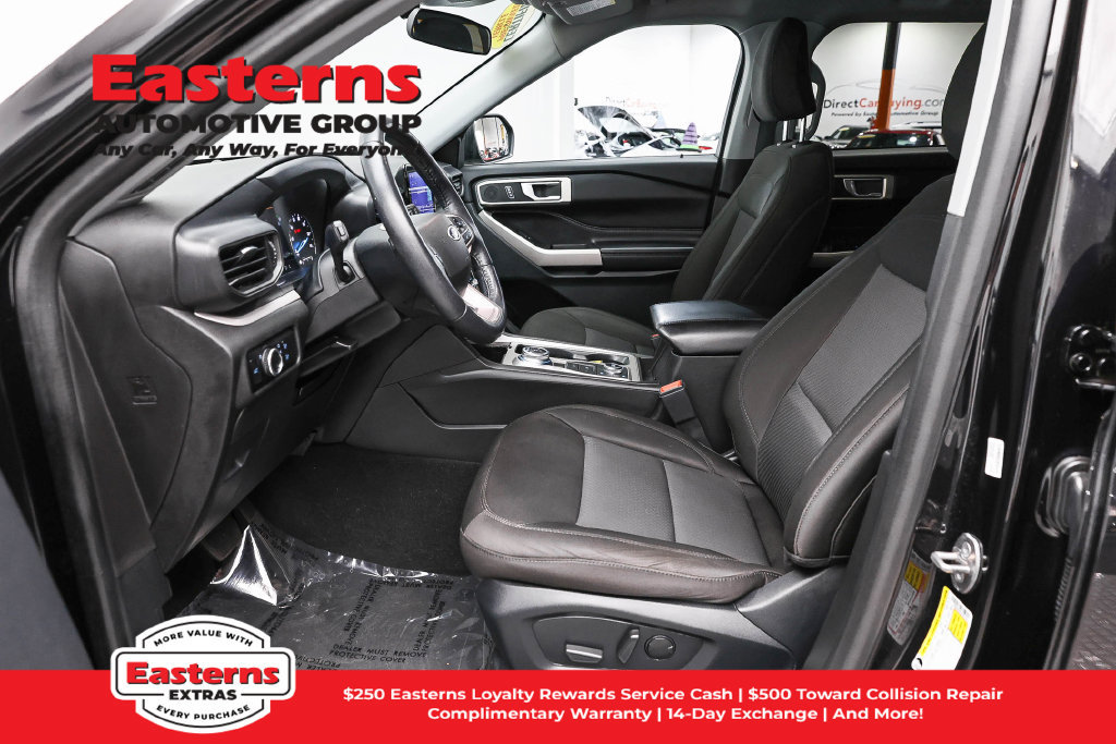 Used 2023 Ford Explorer XLT AWD/4WD image 15