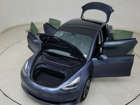 Used 2023 Tesla Model 3 Standard Range image 86