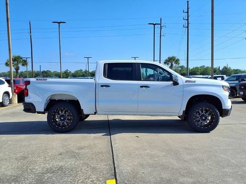 Used 2025 Chevrolet Silverado 1500 Custom Trail Boss AWD/4WD image 29