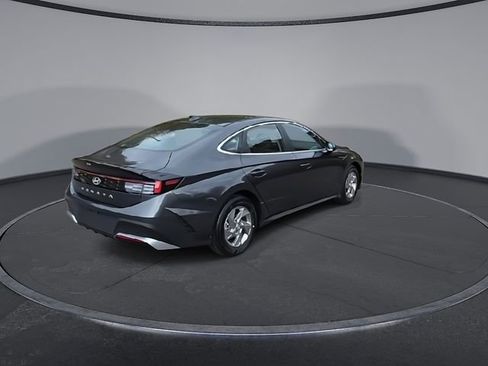 New 2026 Hyundai Sonata SE FWD image 9