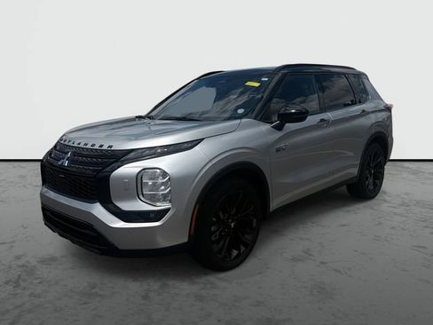 Used 2025 Mitsubishi Outlander SEL Black Edition AWD/4WD image 1