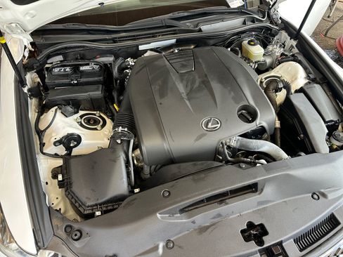 Used 2014 Lexus IS 250 w/ F-Sport Package RWD image 31