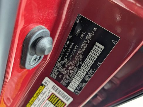 Used 2022 Toyota Highlander XLE image 30