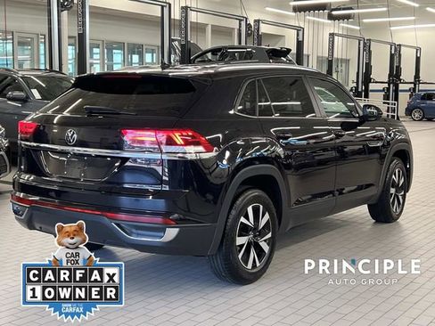 Certified 2023 Volkswagen Atlas Cross Sport SE FWD image 11