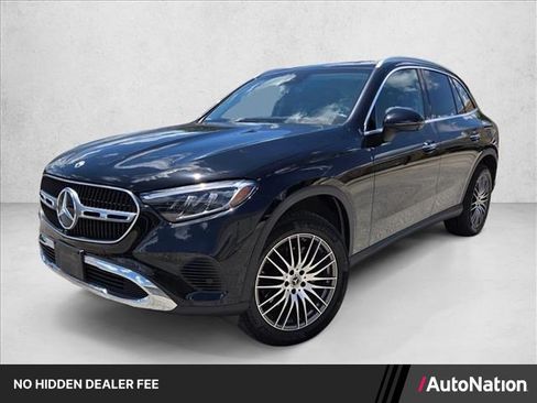 Used 2023 Mercedes-Benz GLC 300 4MATIC image 1