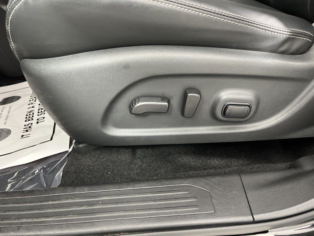 Used 2023 Nissan Murano SV w/ SV Midnight Edition Package FWD image 30