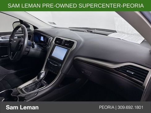 Used 2015 Ford Fusion SE w/ Equipment Group 202A FWD image 27