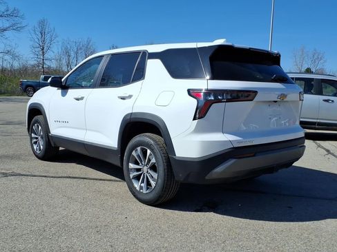 Used 2025 Chevrolet Equinox LT FWD image 9