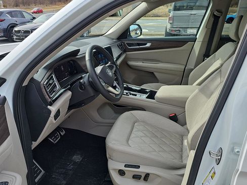 New 2026 Volkswagen Atlas SEL Premium R-Line image 9