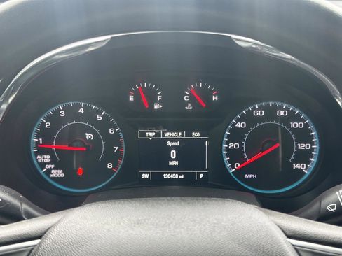 Used 2018 Chevrolet Malibu LT image 17