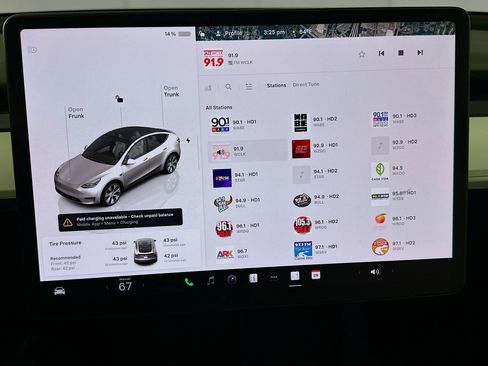 Used 2023 Tesla Model Y Long Range AWD/4WD image 18