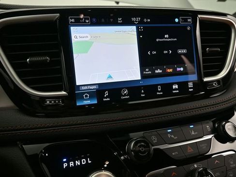 New 2026 Chrysler Pacifica Pinnacle image 34