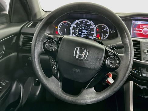 Used 2017 Honda Accord LX image 17